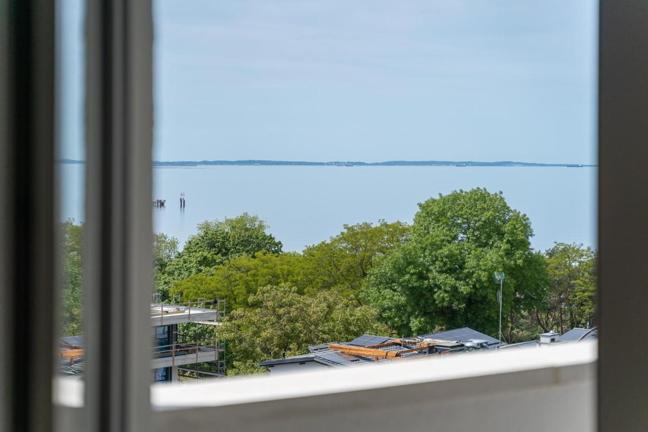 Your Holidays Chrobry Apartment